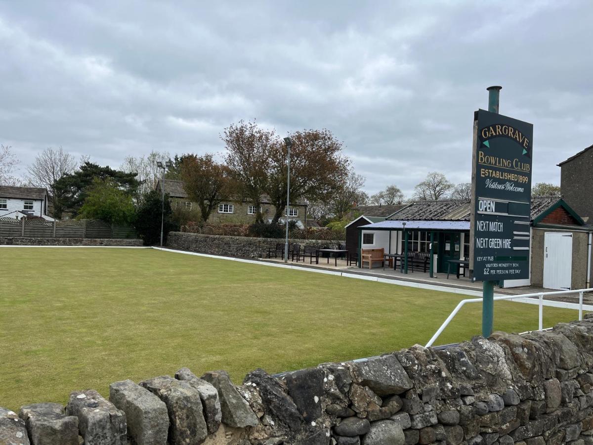 Masons Arms Hotel Gargrave Exterior foto